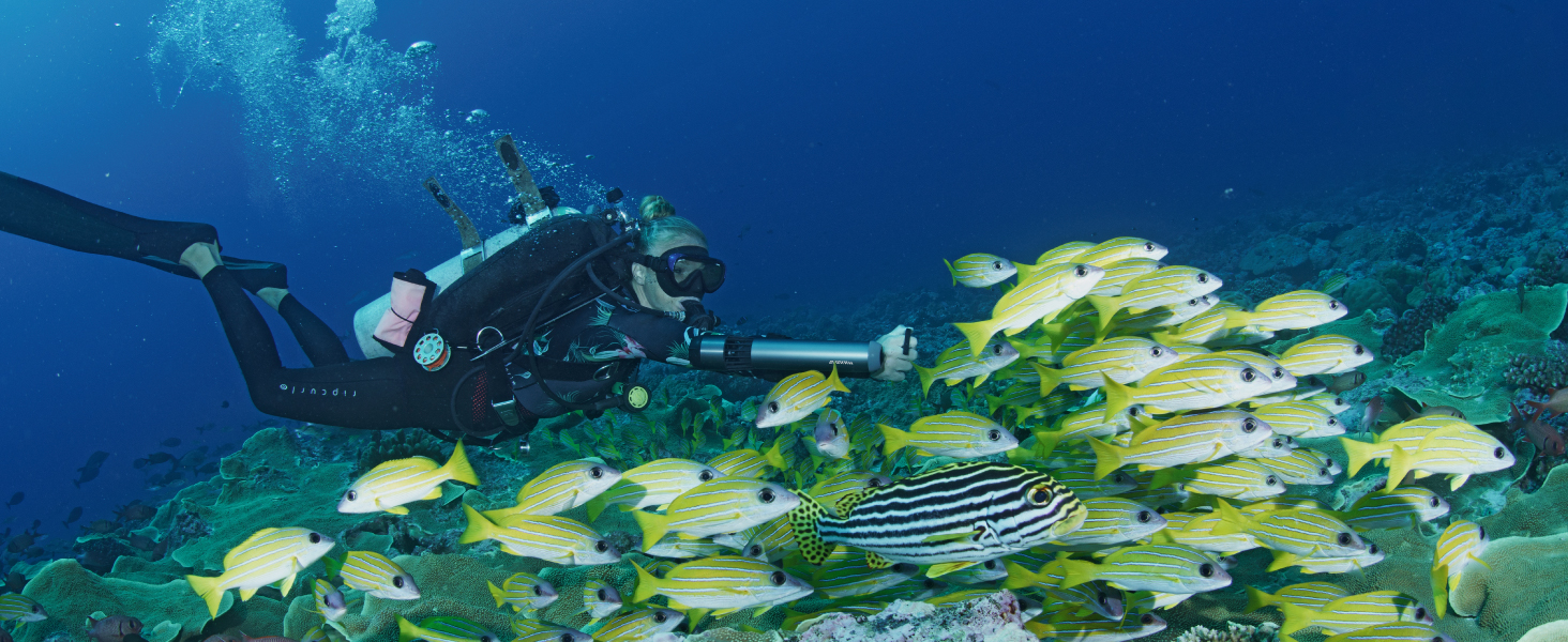 Waydoo Subnado Underwater Scooter Black and Red Special Version