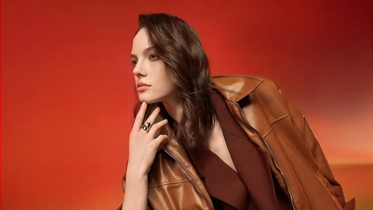 Nothing Phone (3a) 5G Dual SIM Dual Standby 256GB White (12GB RAM) Pura X - Foldable Smartphone with 16:10 Display