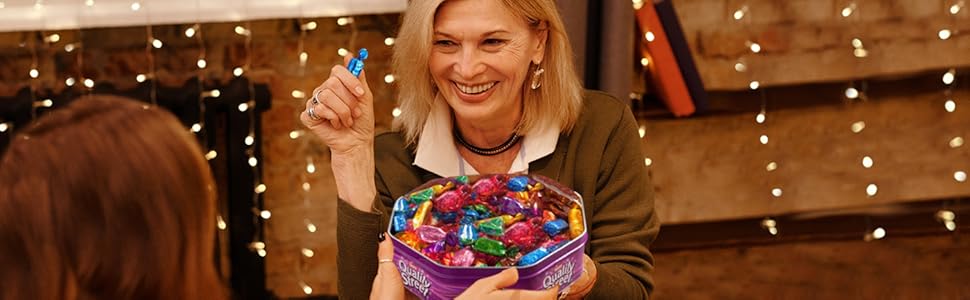 【Flash Sale】Assorted Christmas Chocolate Tubs Selection - Pack of 5 - Bulk Buy of Roses, Heroes, Quality Street, Celebrations Chocolate Pralines & 1 Terry's Orange Chocolate with Topline Card for Chocolate Gifts